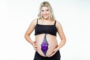Maquillaje para sesión de fotos de embarazadas